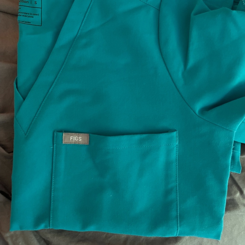 Small Catarina one pocket scrub top